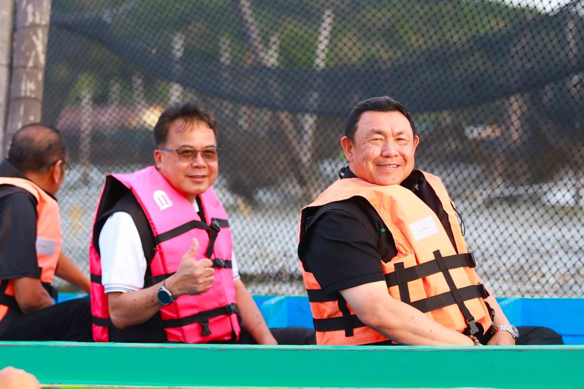 title - รมช.เกษตรฯ - ส.ป.ก. ลงพื้นที่เกาะยอ รับฟังผู้เลี้ยงปลากะพงสามน้ำ มุ่งยกระดับสินค้า GI เพิ่มมูลค่าเศรษฐกิจชุมชน 